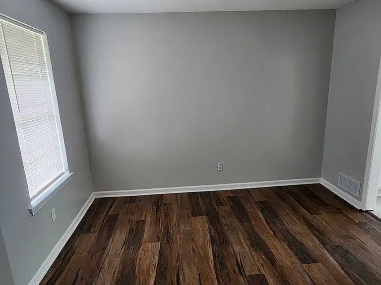 4765 Covington Pike — Photo 16