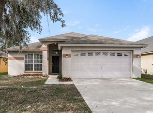 1327 Maximilian Dr, Wesley Chapel, FL 33543