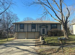 1129 NE 9th St, Blue Springs, MO 64014