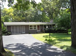 4318 Ravine Dr, Crystal Lake, IL 60012