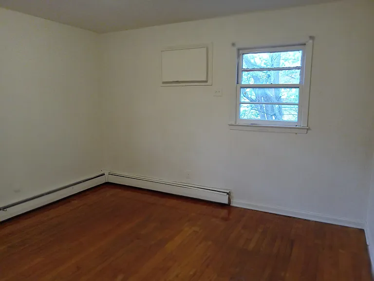 184 Smith St #1F — Photo 9