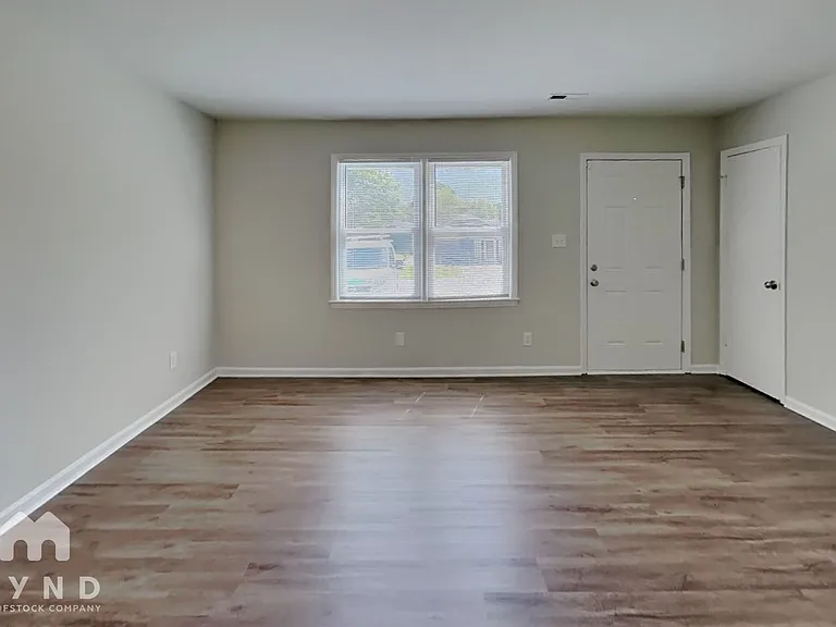 3519 Misty Wood Dr — Photo 6