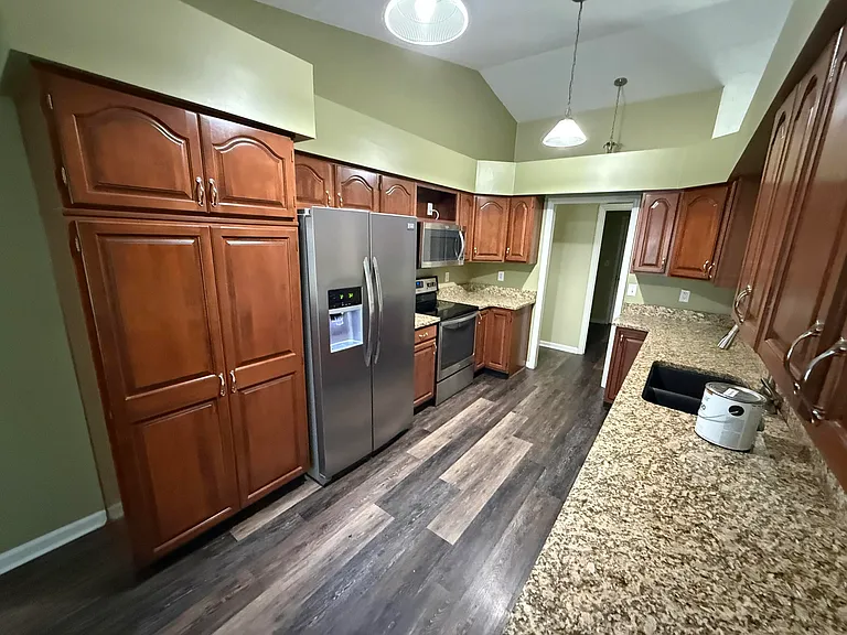 3604 Brookgreen Cir — Photo 7