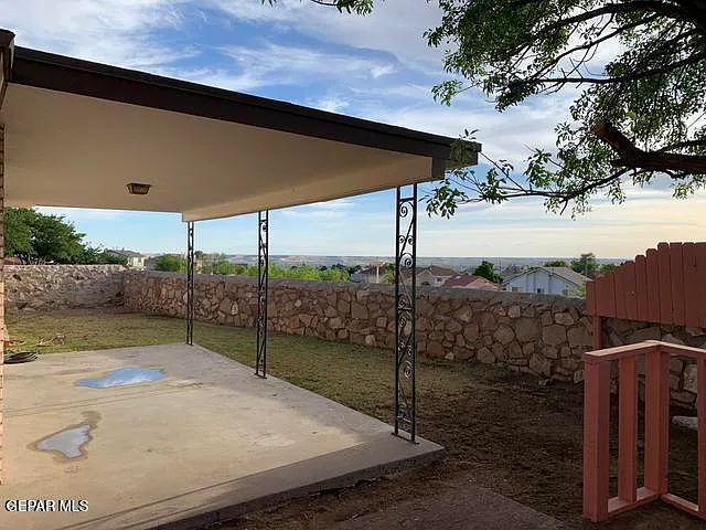609 Alicante Way #A — Photo 12