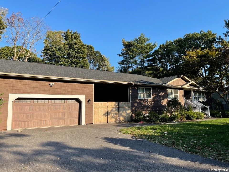 575 Smithtown Avenue, Bohemia, NY 11716 Zillow