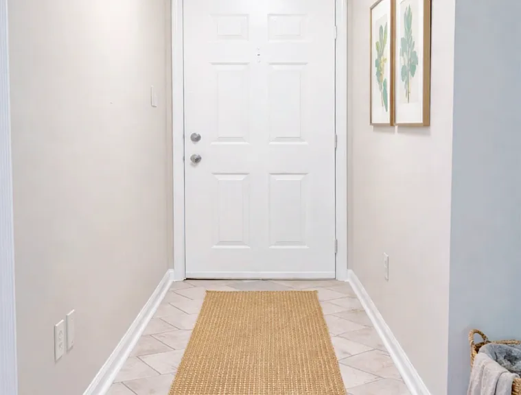 303 Kentucky Dr — Photo 5