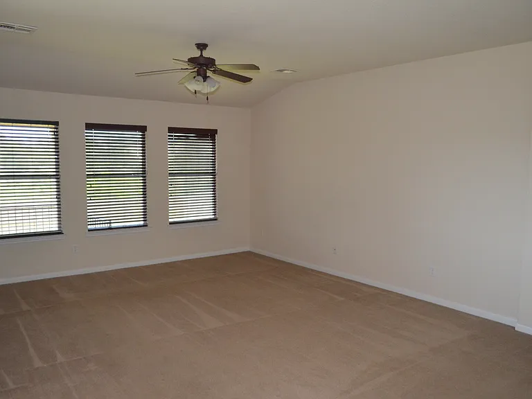 507 Cattail Cir — Photo 11