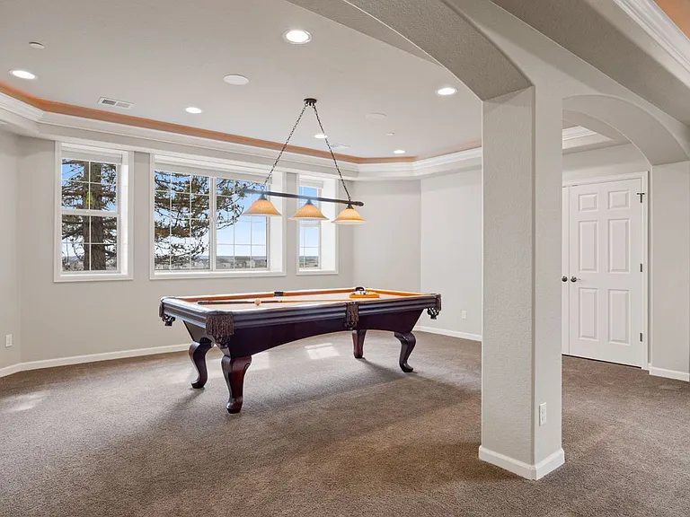 6258 Oxford Peak Ct — Photo 38