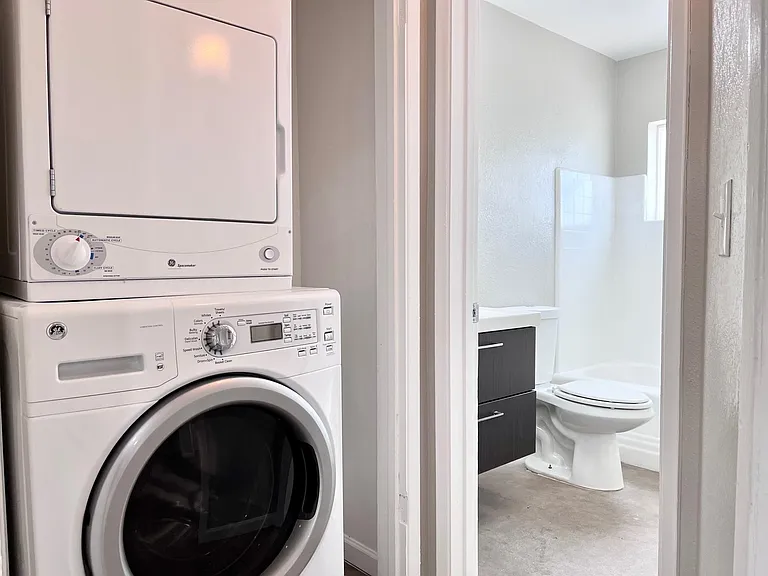 445 W Osborn Rd #15 — Photo 12