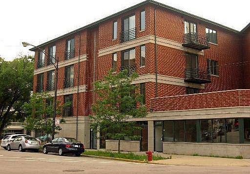 1st image of 842 N Racine Ave Unit 202