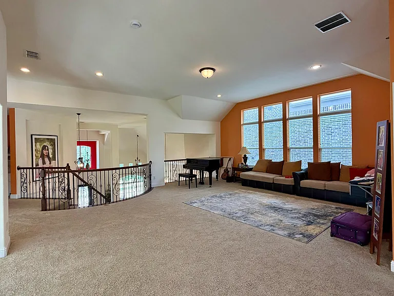 10411 Railswood Dr — Photo 13
