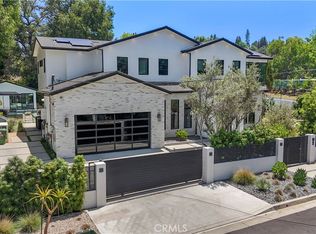 5050 Arundel Dr, Woodland Hills, CA 91364