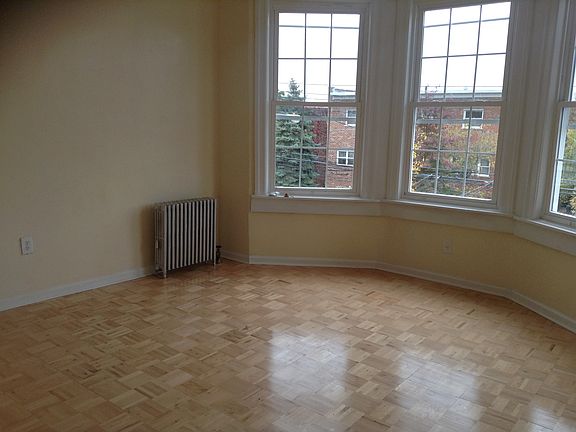 5th image of 2154 Quimby Ave