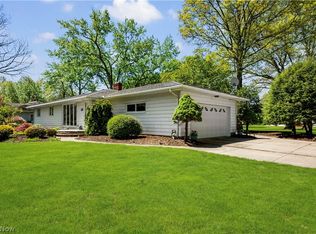 3720 Brookside Dr, Barberton, OH 44203
