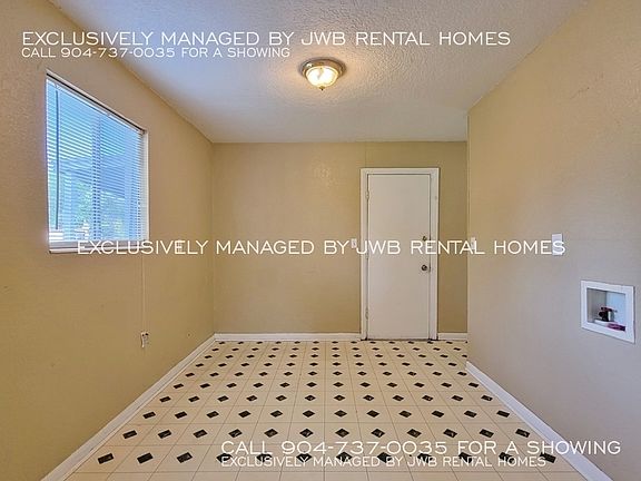 3rd image of 6841 Jack Horner Ln