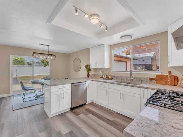 2100 Washington St, Lemon Grove, CA 91945