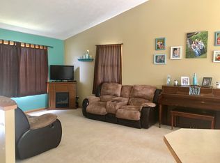 2852 Riley Ridge Rd, Holland, MI 49424