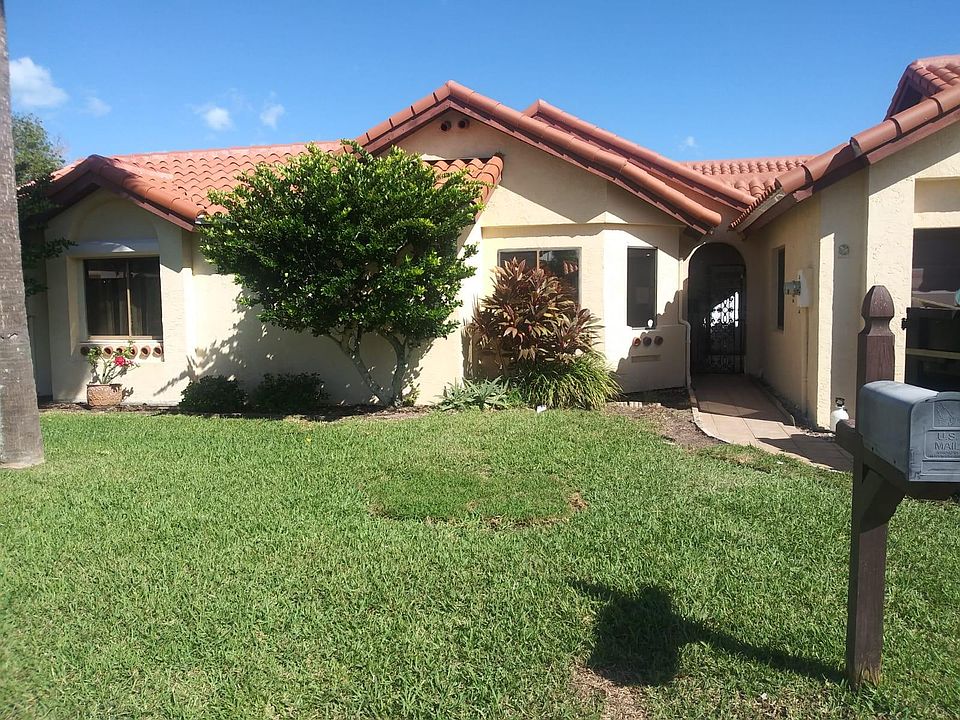 1st image of 619 Manatee Dr