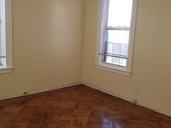 5th image of 897 E 95th St APT 2