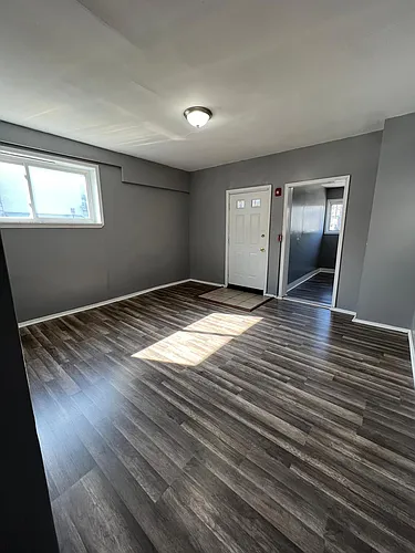 256 W Ashdale St #1 Photo 1
