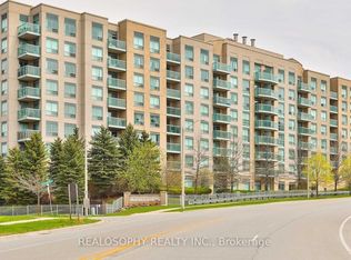3 Ellesmere St UNIT 520, Richmond Hill, ON L4B 4N2