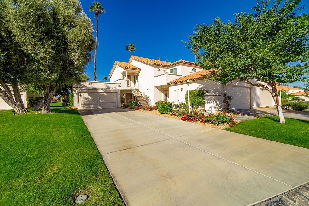 163 Desert Falls Cir