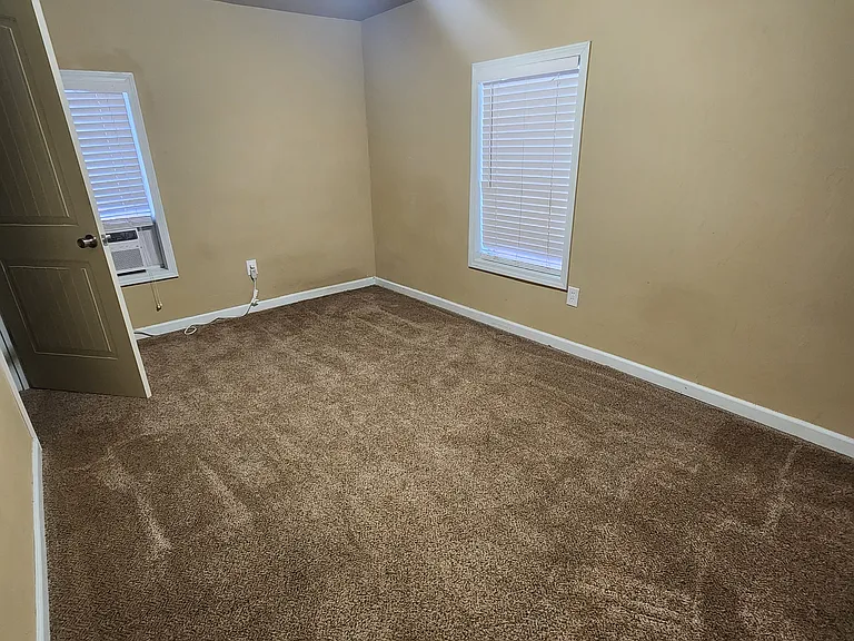 610 N Wentz St #1/2 — Photo 8