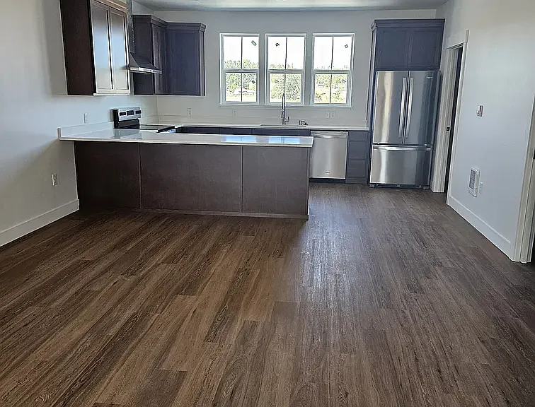 1148 Edington Ave — Photo 3