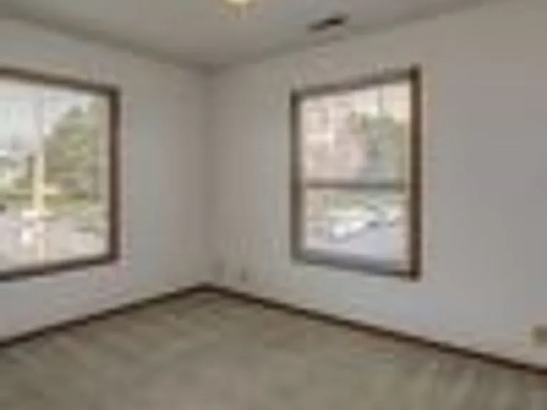 2420 E St — Photo 5