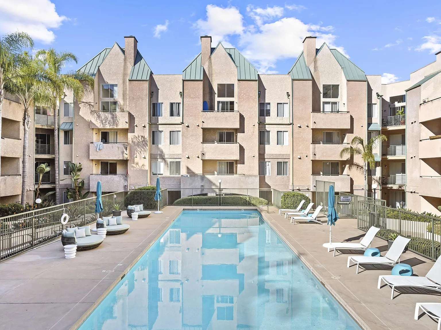 Costa Verde Village Apartments — Photo 3