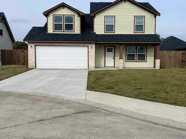 2050 Chrystal Ln, Beaumont, TX 77703