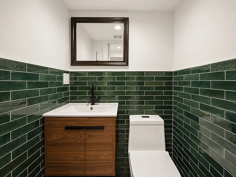 1014 Putnam Ave #1 — Photo 10