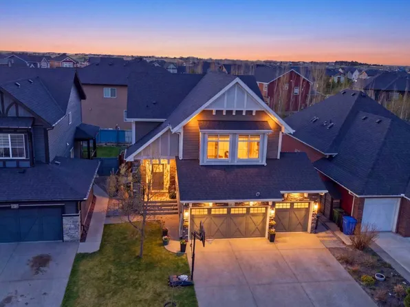 233 Aspenmere Cir, Chestermere, AB T1X 0T6