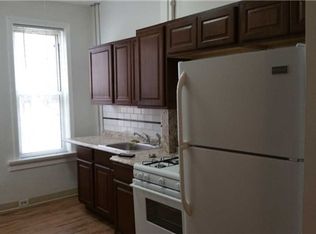 1823 Stephen St APT 1R, Ridgewood, NY 11385