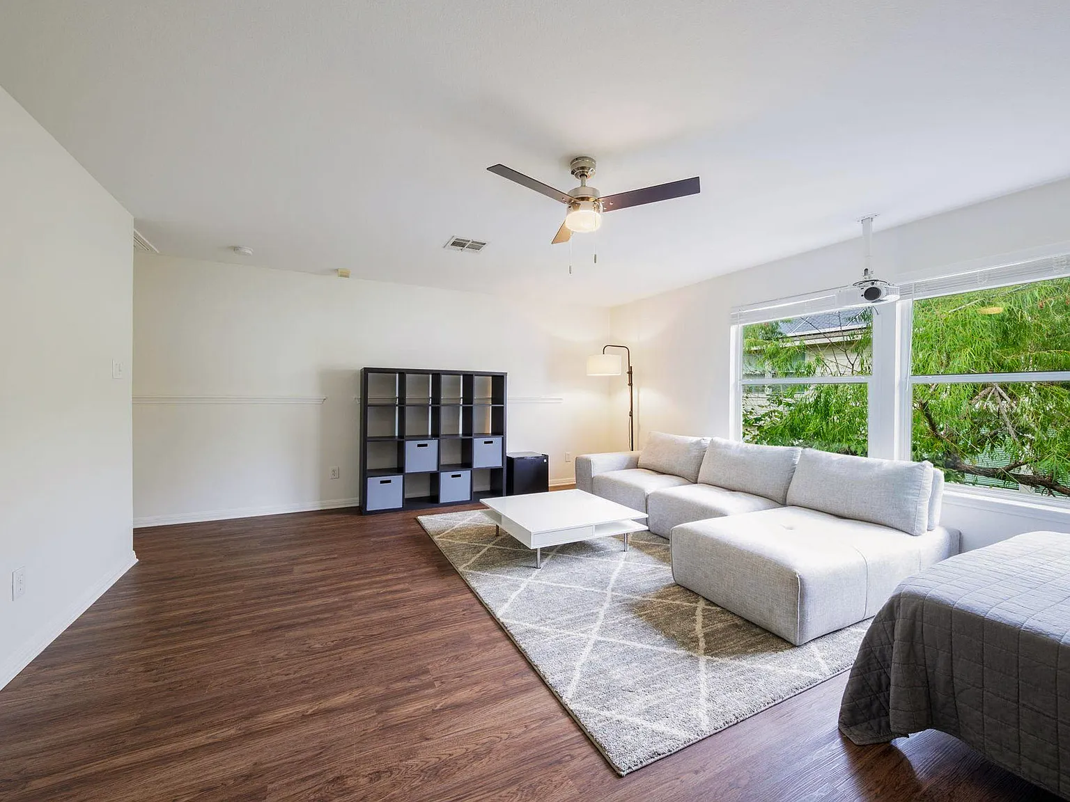 4 bed, 3.5 bath, $1,048 — Photo 3