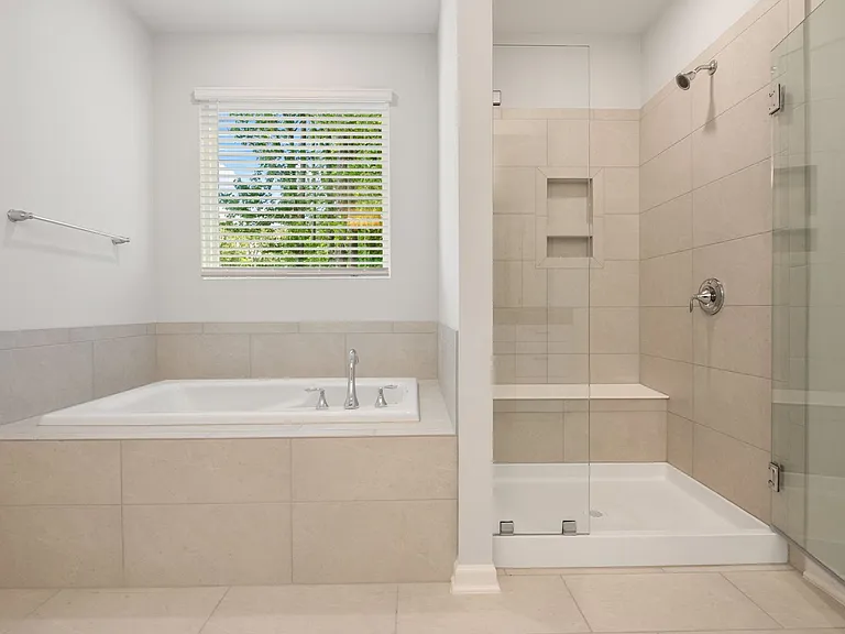 7702 Litcham Dr — Photo 18