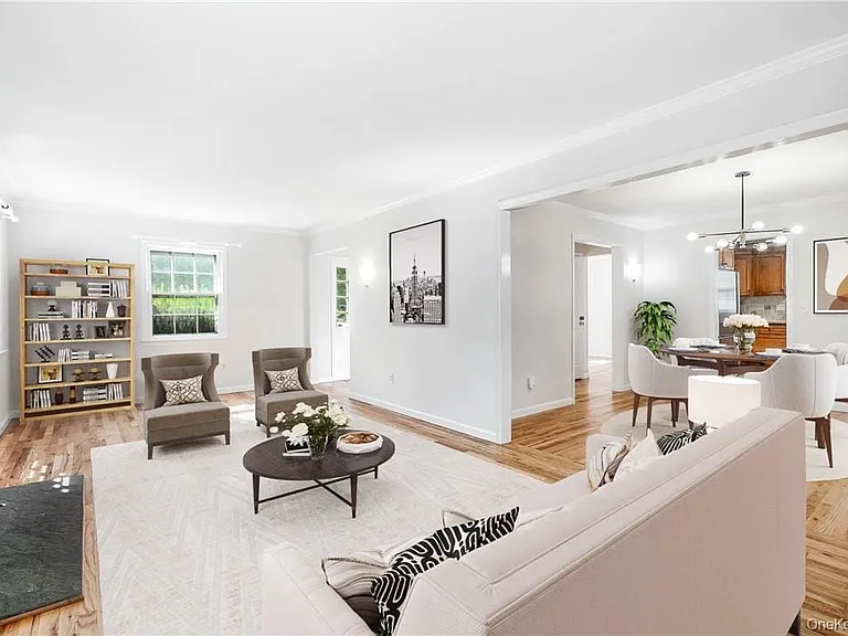 47 Wendt Ave — Photo 3