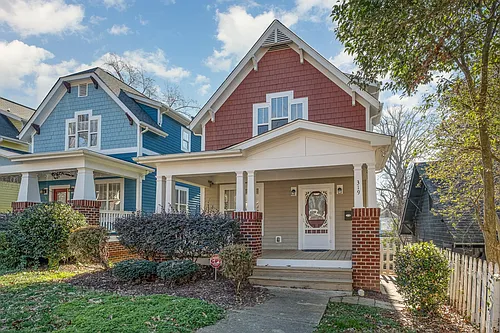 319 Woodvale Pl Photo 1