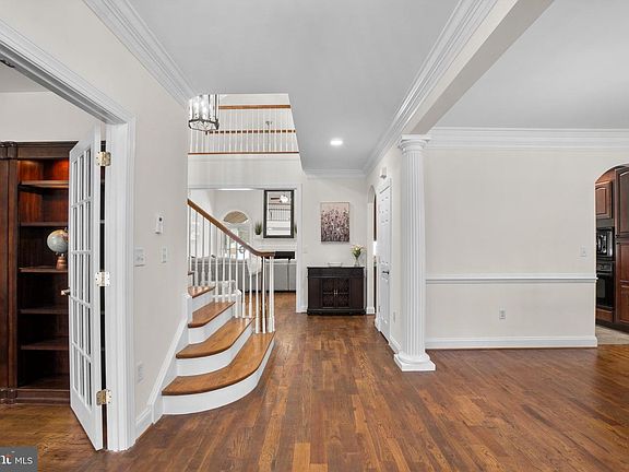 5th image of 21877 Boonsboro Mountain Rd