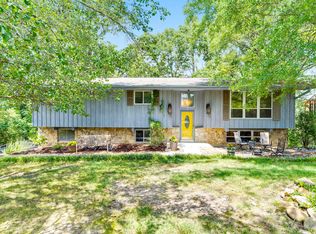 1405 Highcrest Ct, Hixson, TN 37343