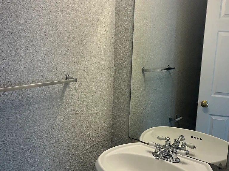 134 Luden Dr #B — Photo 21