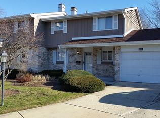 1270 Exeter Ct, Wheaton, IL 60189