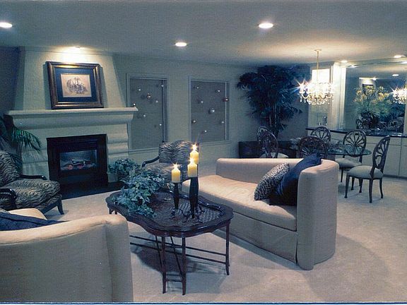 4th image of 2105 S Parkwood Dr