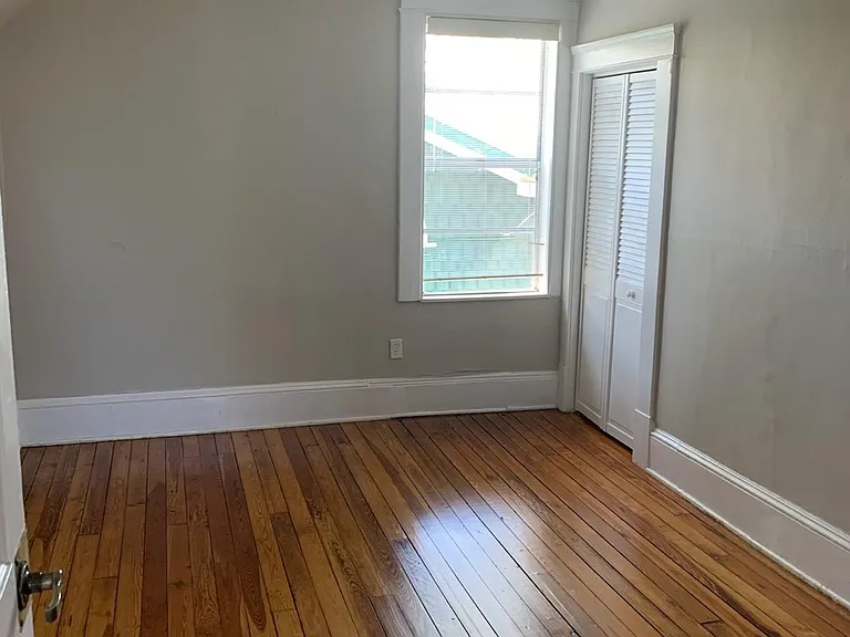 314 Goodall Ave — Photo 13