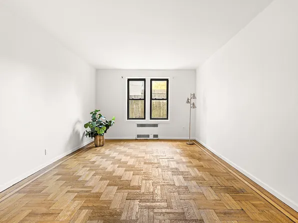 6702 Ridge Boulevard 1A image 1 of 5