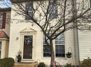 9418 Tea Berry Ct, Manassas, VA 20110