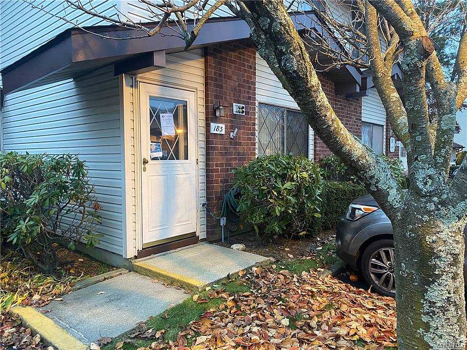 1st image of 185 Cambridge Dr E