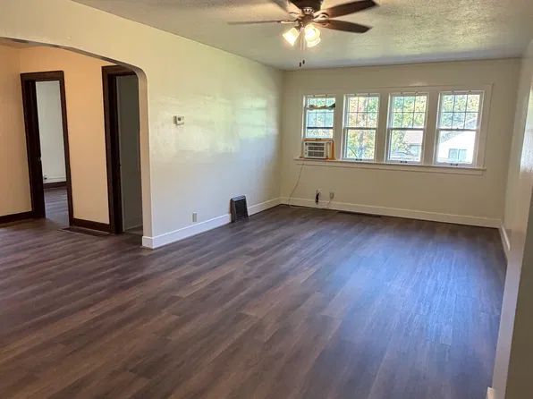 305 E 3rd St #3, Albert Lea, MN 56007