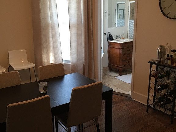 2nd image of 3520 N Lincoln Ave #01
