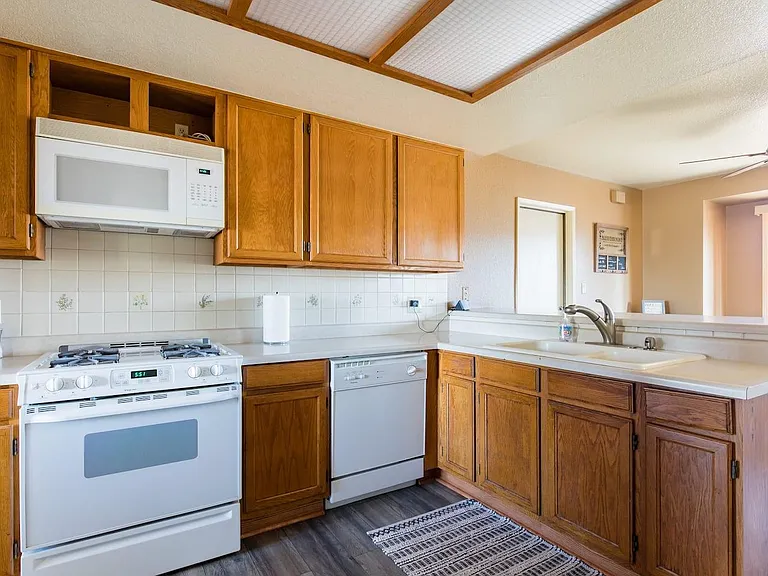 62236 Crestview Dr — Photo 5